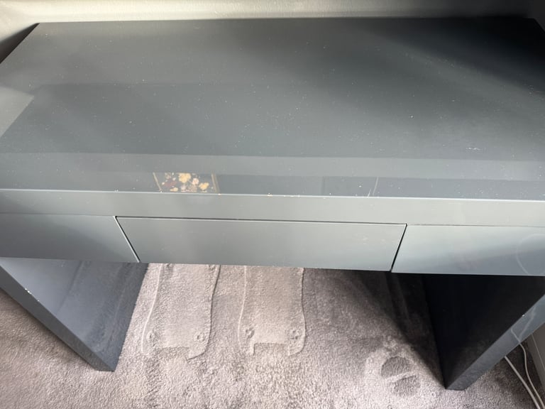 Grey Dressing Table 