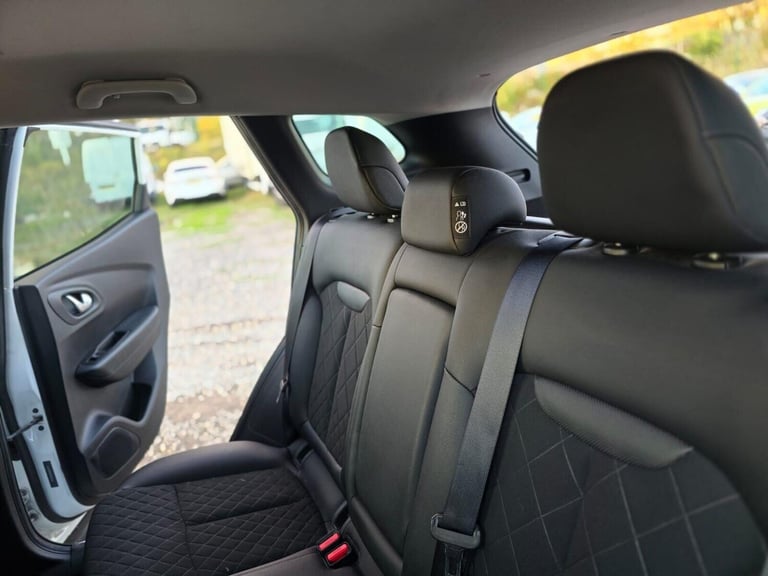 2019 Renault Kadjar 1.3 TCe Iconic SUV 5dr Petrol EDC Euro 6 (s/s) (140 ps) SUV Petrol Automatic