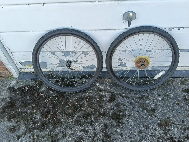 image for 2 x 24 inch wheels,6 speed cassette 