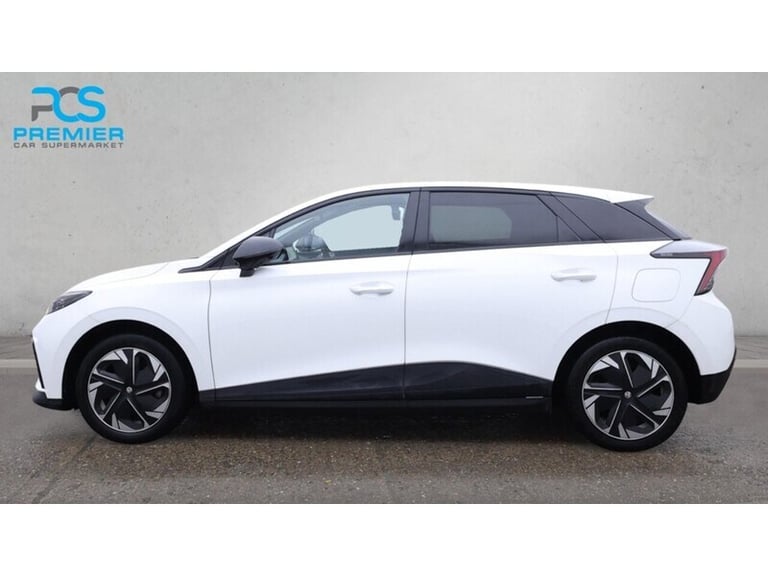 2023 MG MG4 150kW Trophy EV Long Range 64kWh 5dr Auto HATCHBACK ELECTRIC Automatic