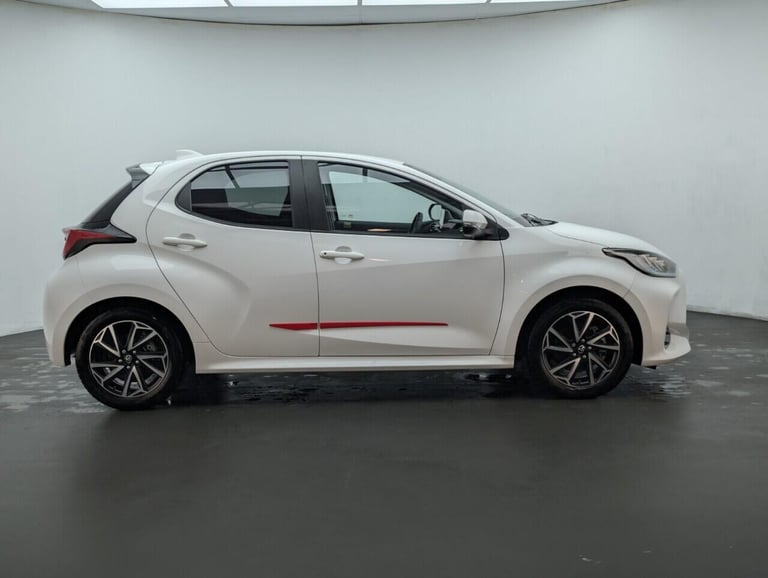 2022 Toyota Yaris 1.5 VVT-h Design Hatchback 5dr Petrol Hybrid E-CVT Euro 6 (s/s) (116 ps) -  HAT...