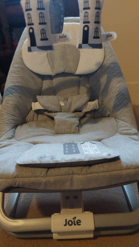 Beautiful, musical Joie baby rocker. Suitable from birth-6months.
