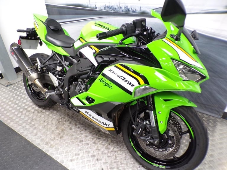 2025 KAWASAKI ZX4-RR PERFORMANCE LOW MILEAGE