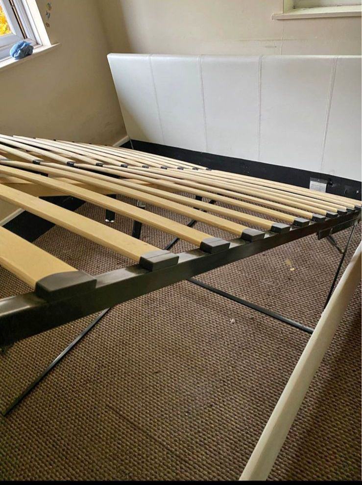 image for Kingsize Ottoman Bed With Mattress 