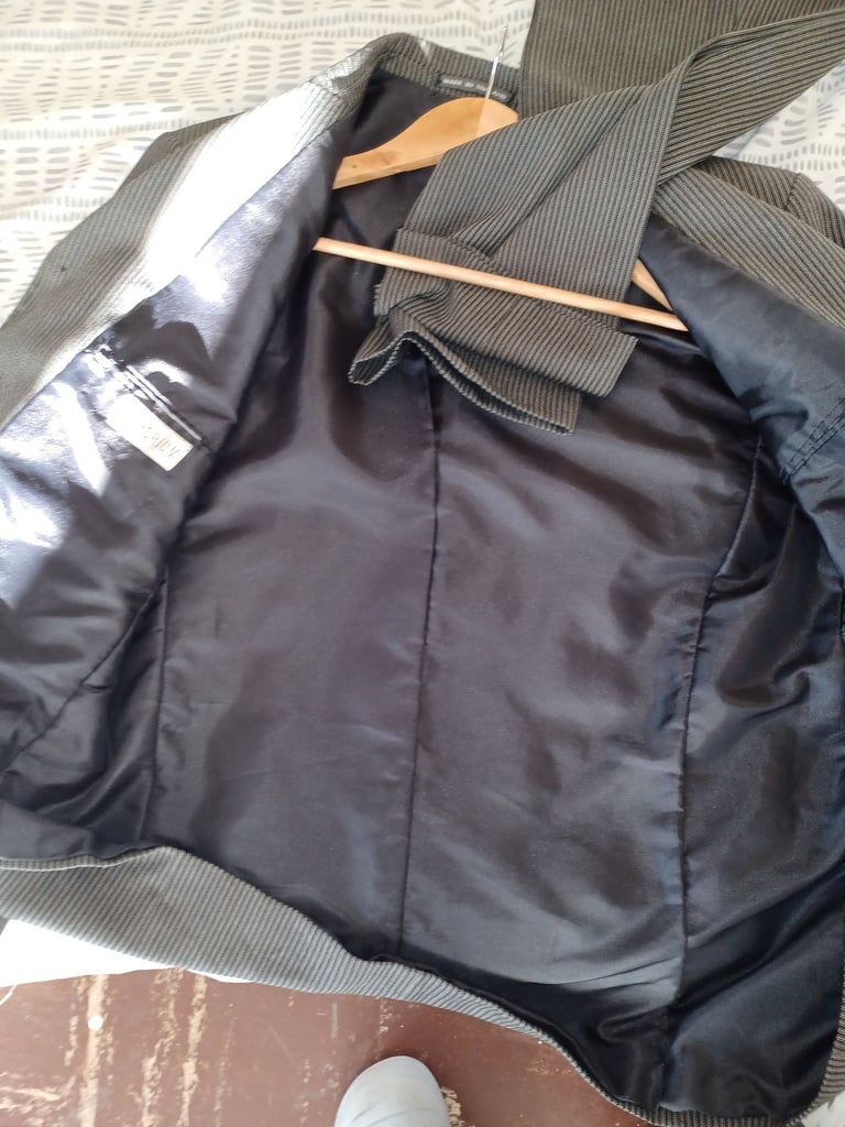 EMPORIUM MENS PRE-OWNED 2 PC SUIT £14.99