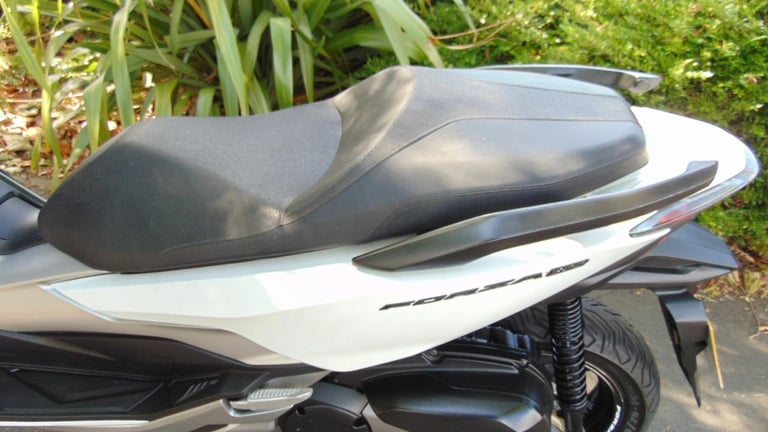 Honda NSS 300 A-K FORZA 2019 AUTOMATIC SCOOTER FSH FAST ECONMICAL ULEZ 