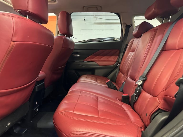  Mitsubishi Outlander 2.0h 12kWh GX5h CVT 4WD Euro 6 (s/s) 5dr Petrol/Electric Hybrid Automatic