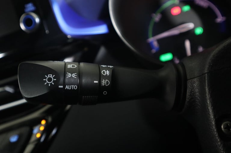 2020 Toyota C-HR 1.8 VVT-h Dynamic CVT Euro 6 (s/s) 5dr HATCHBACK PETROL/ELECTRIC Automatic
