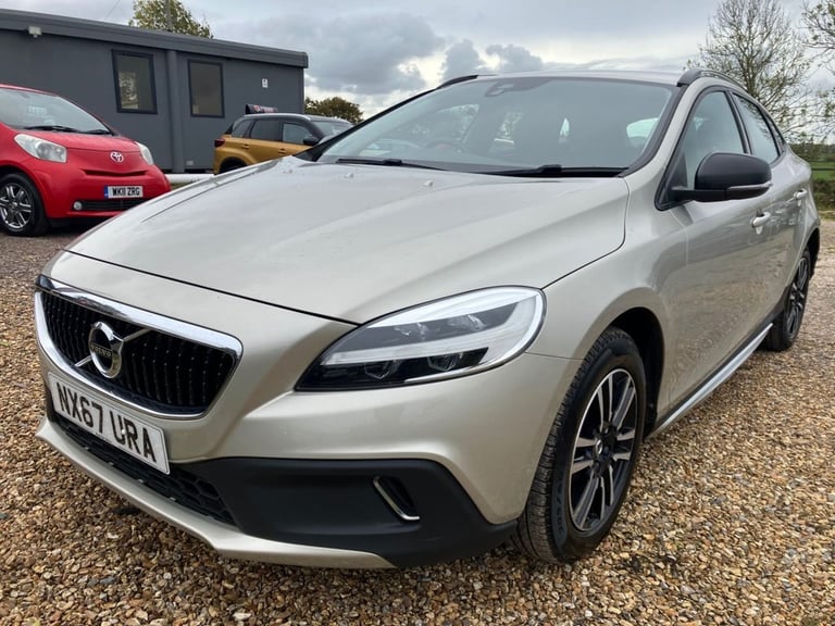 2017 Volvo V40 T3 [152] Cross Country Nav Plus 5dr HATCHBACK PETROL Manual