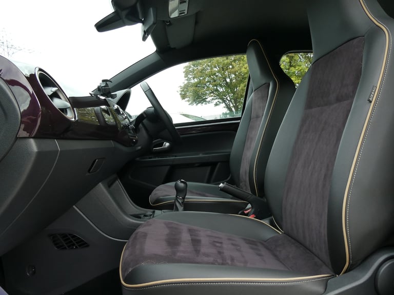 1.0 75 Mii by Cosmo 5dr *6 SERVICES +DAB +BTOOTH +HEATED LEATHER +2 KEYS*