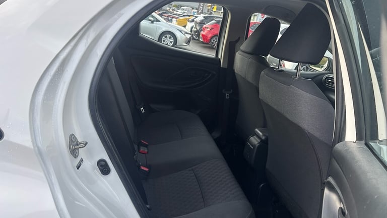 2022 Toyota Yaris 1.5 Hybrid Icon 5dr CVT Hybrid Hatchback Hatchback Hybrid Automatic