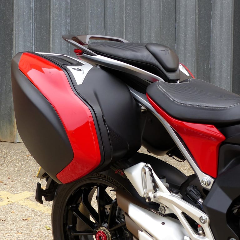 2018 MV AGUSTA TURISMO VELOCE 800 LUSSO – STUNNING, FSH, EXCELLENT CONDITION
