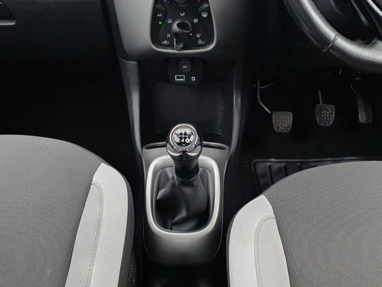 2017 Toyota AYGO 1.0 VVT-i X-Play 5dr Hatchback Petrol Manual