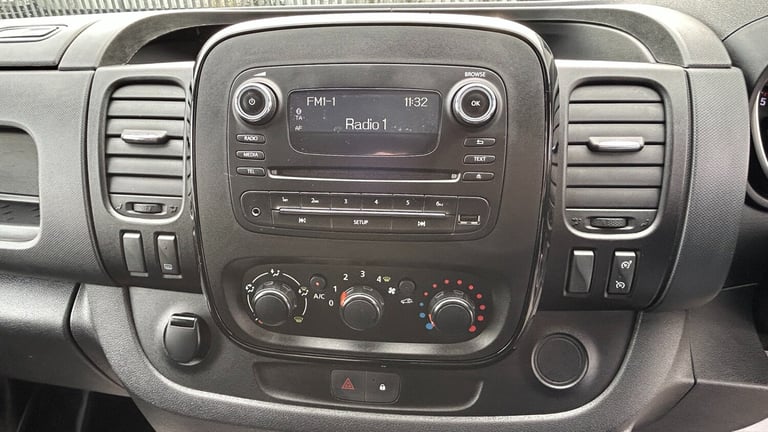 2016 Vauxhall Vivaro 2900 1.6CDTI 115PS Sportive H1 Van NO VAT PANEL VAN Diesel Manual