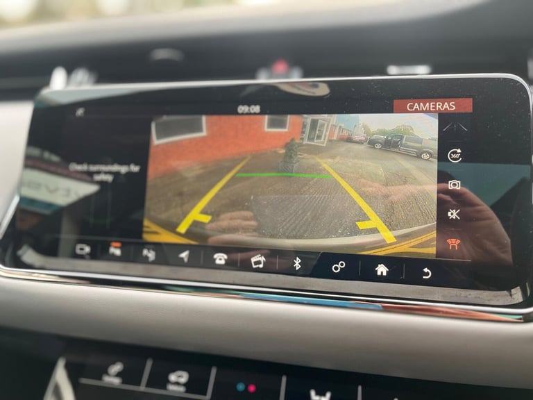 2019 Land Rover Range Rover Evoque 2.0 D180 R-Dynamic HSE Auto 4WD Euro 6 (s/s) 5dr ESTATE Diesel...