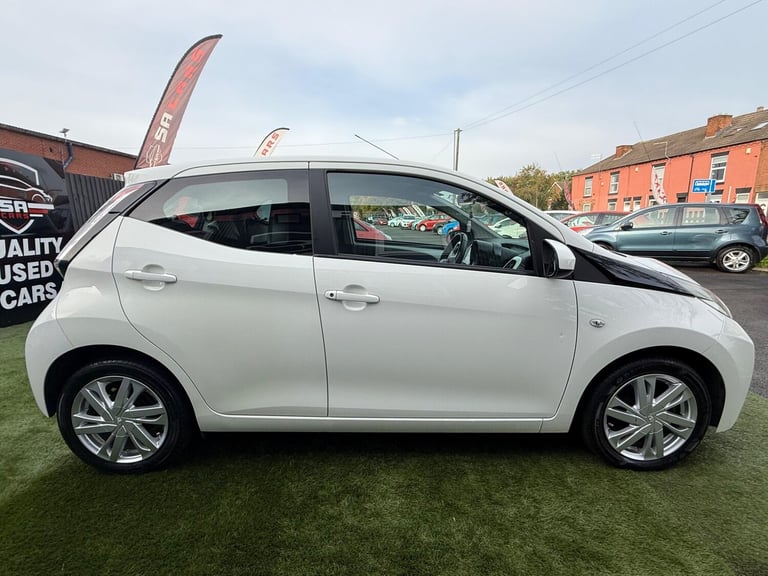 2015 Toyota AYGO 1.0 VVT-i x-pression x-wave 5dr Petrol Manual Euro 5 Euro 5 (68 ps) HATCHBACK Pe...