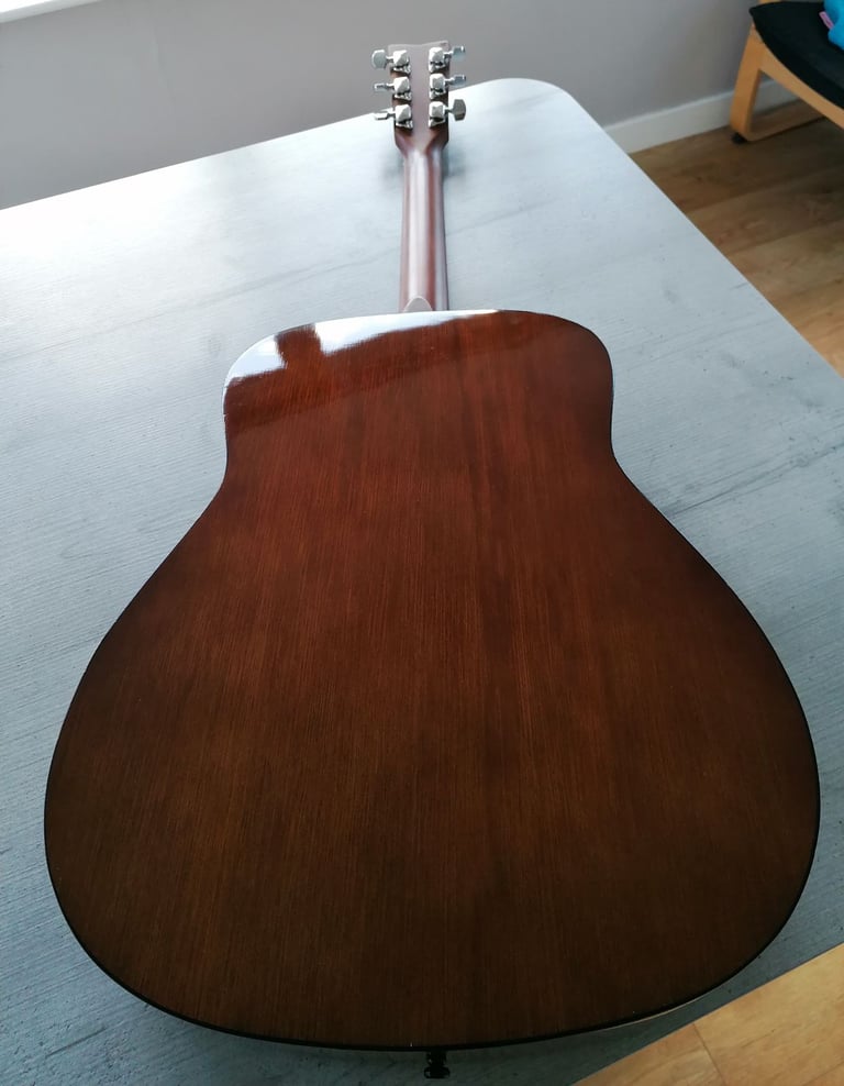 Yamaha F310 Acoustic Guitar