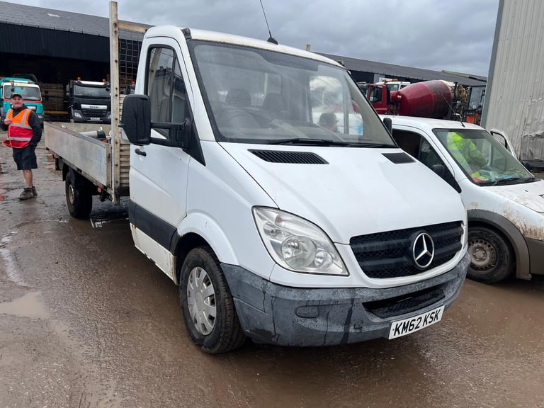 62 Mercedes-Benz Sprinter 13FT DROPSIDE ..YARD VAN PICKUP