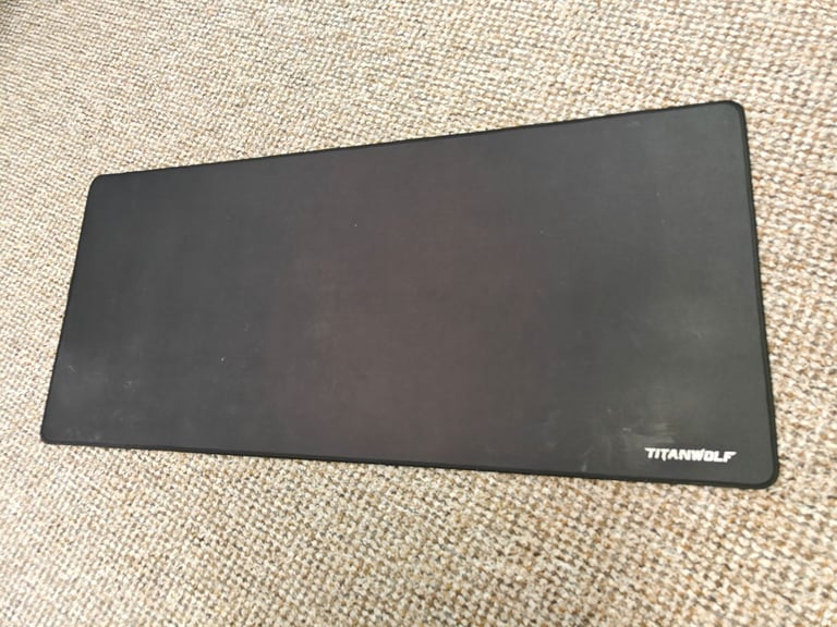 Computer mouse pad large