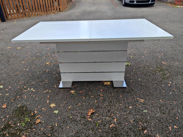 White Extending Dining Table & 6 Black/Chrome Chairs FREE DELIVERY 178