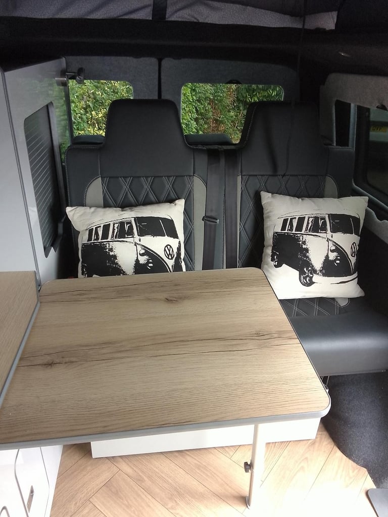 Volkswagen TRANSPORTER T28 S-LINE TD. CAMPERVAN 