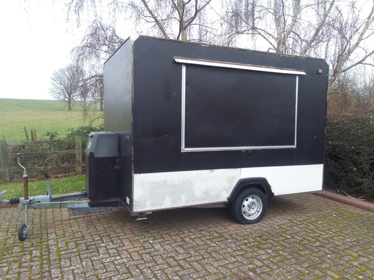 Catering trailer burger van horsebox mobile kitchen equipment 