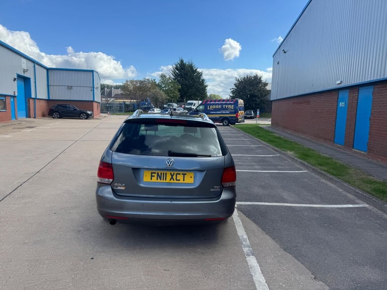 Volkswagen Golf 1.6 TDI BlueMotion Tech Sportline Euro 5 (s/s) 5dr Diesel Manual - Image 2