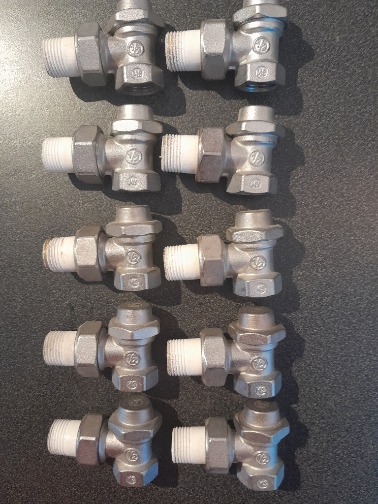 10 NEW 1/2 Inch Female Lockshield Valves