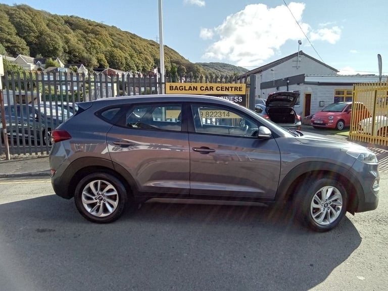 2016 Hyundai TUCSON 1.6 GDi Blue Drive SE Nav SUV 5dr Petrol Manual Euro 6 (s/s) (132 ps) ESTATE ...