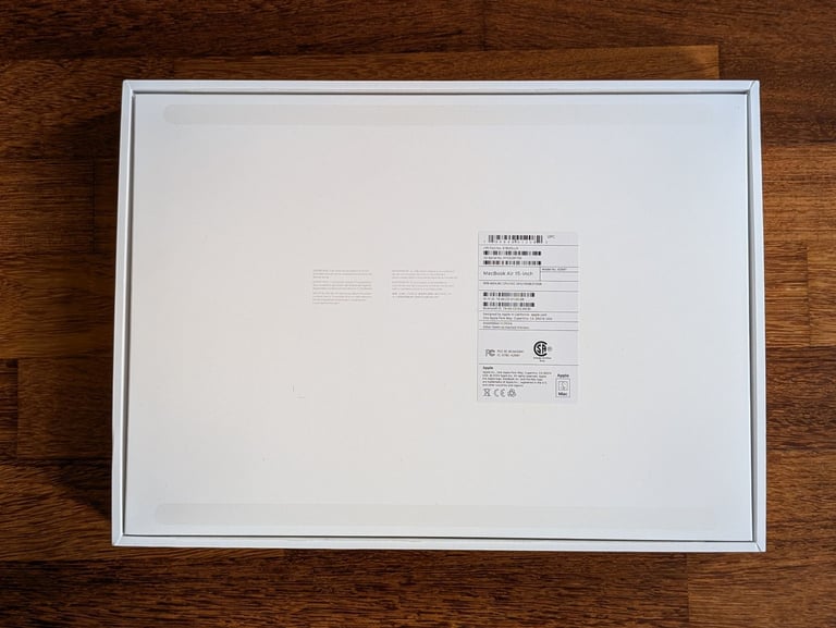 MacBook Air 15-inch M2 16GB RAM 512GB SSD