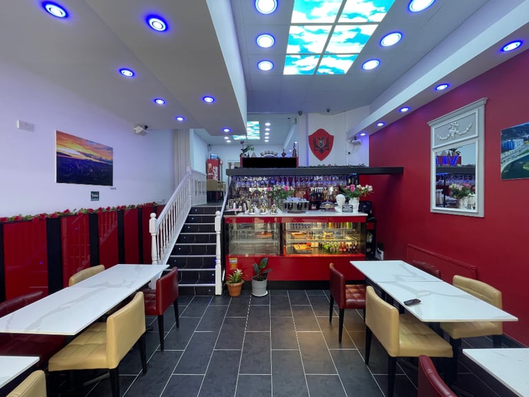 Restaurant/Takeaway Shop Business For Sale - Prime Location - Student Area - Free Parking