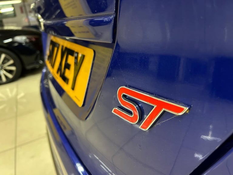 2017 Ford Fiesta 1.6T EcoBoost ST-3 Euro 6 3dr HATCHBACK Petrol Manual