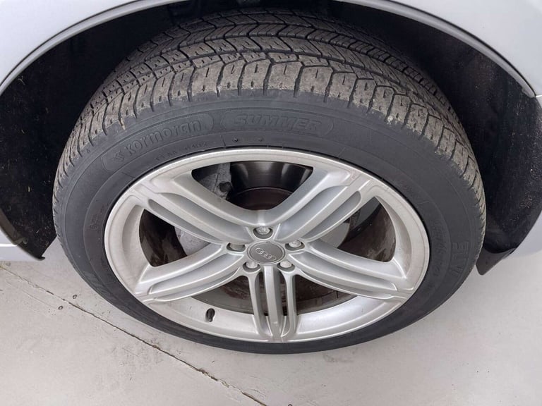 2014 Audi Q5 2.0 TDI S line Plus SUV 5dr Diesel S Tronic quattro Euro 5 (s/s) (177 ps) S SUV Dies...