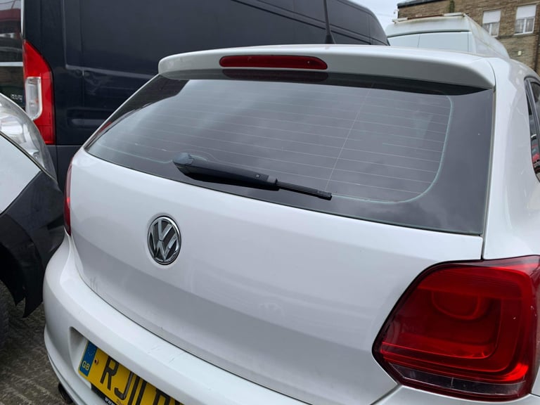 VW POLO 6R BOOTLID IN WHITE LB9A 09-12 