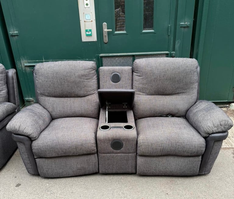 Beautiful 3 and 2 Seater Recliner Sofas for Sale
