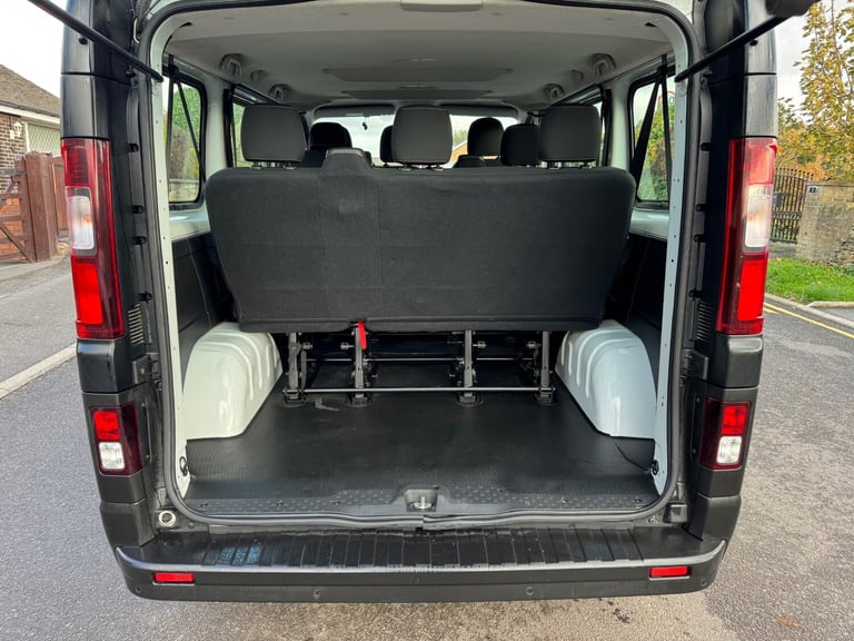 2019 Renault Trafic 2019 RENAULT TRAFIC 1.6 DCI 27 BUSINESS SWB EURO 6 MINIBUS  MPV Diesel Manual