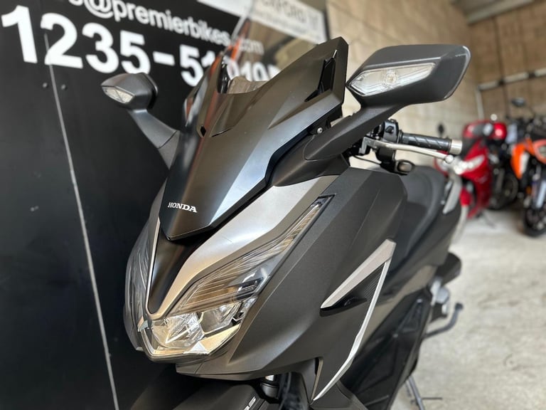 GORGEOUS ONE OWNER 2021/21 HONDA FORZA 350 MOTORCYCLE 