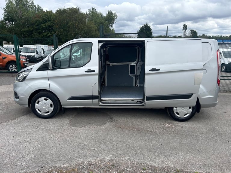 2019 Ford Transit Custom 2.0 340 EcoBlue Trend L2 H1 Euro 6 5dr PANEL VAN Diesel Manual
