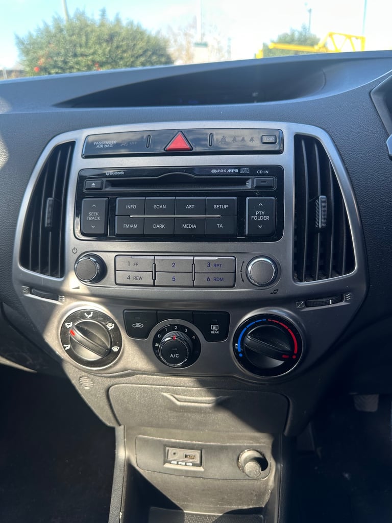 Hyundai, I20, Hatchback, 2014, Manual, 1248 (cc), 5 doors