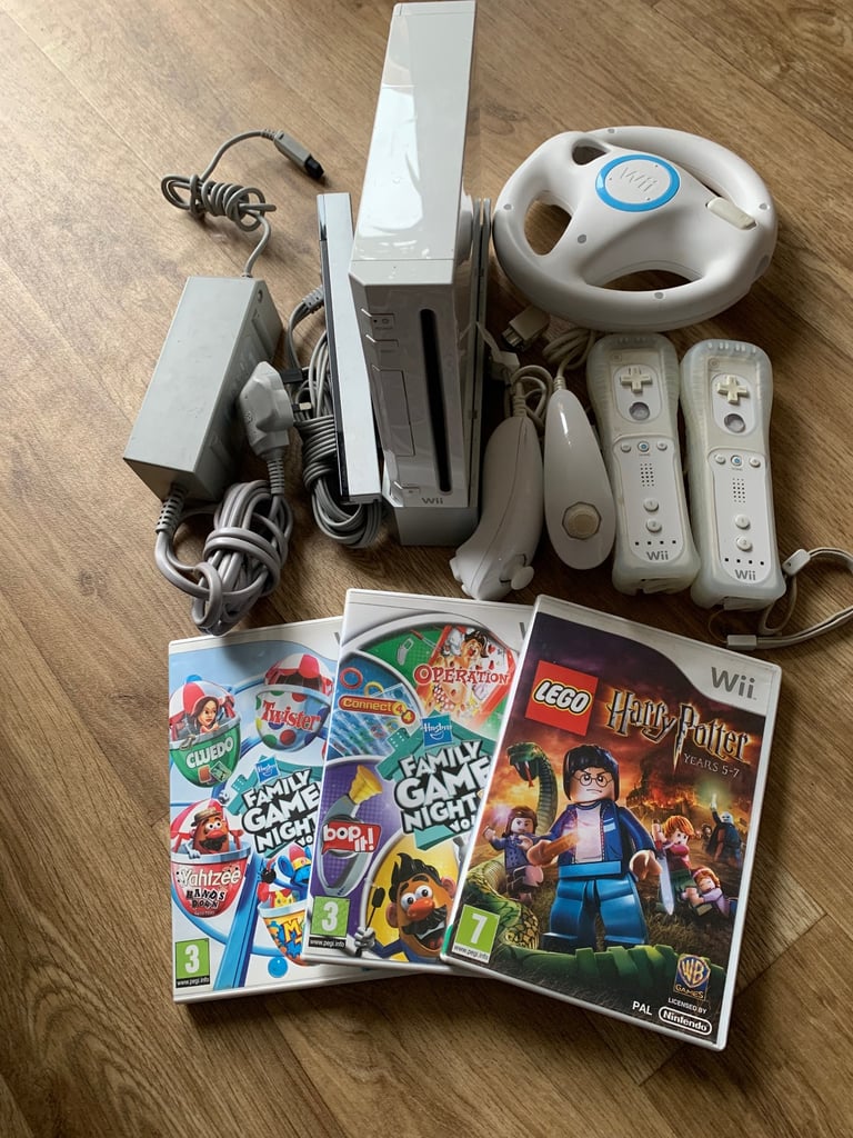 image for For Sale Nintendo Wii & Games 
