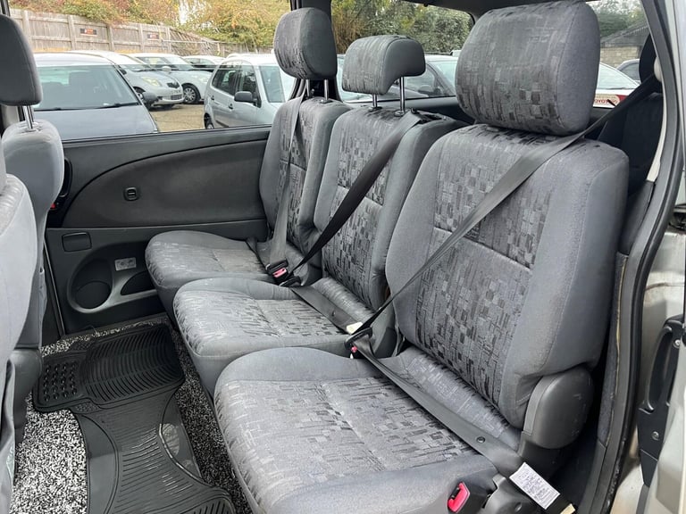 2004 Toyota Previa 2.4 VVTi T Spirit 7 seats 5dr Auto MPV PETROL Automatic