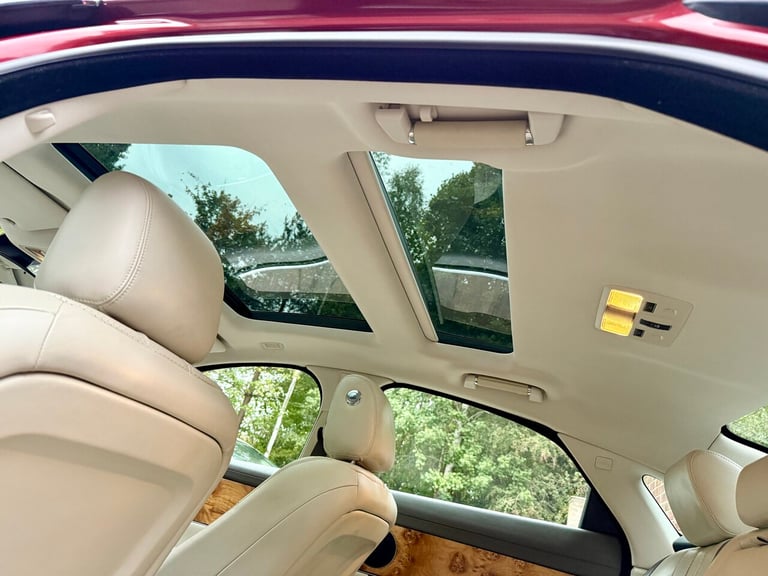 2010 Jaguar XJ 3.0d V6 Premium Luxury 4dr Auto SALOON DIESEL Automatic