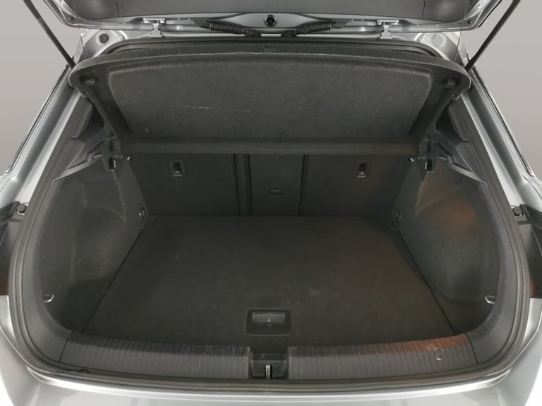 2022 Volkswagen T-Roc 1.5 TSI R-Line 5dr DSG HATCHBACK PETROL Automatic