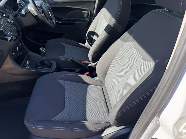 2017 Ford Ka+ 1.2 Ti-VCT Zetec Euro 6 5dr HATCHBACK Petrol Manual