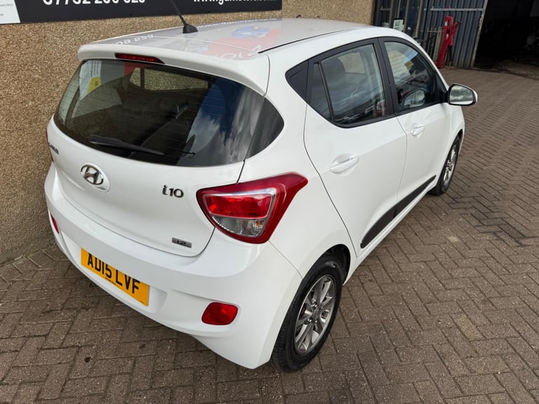 2015 Hyundai i10 1.2 Premium Auto Euro 5 5dr HATCHBACK Petrol Automatic