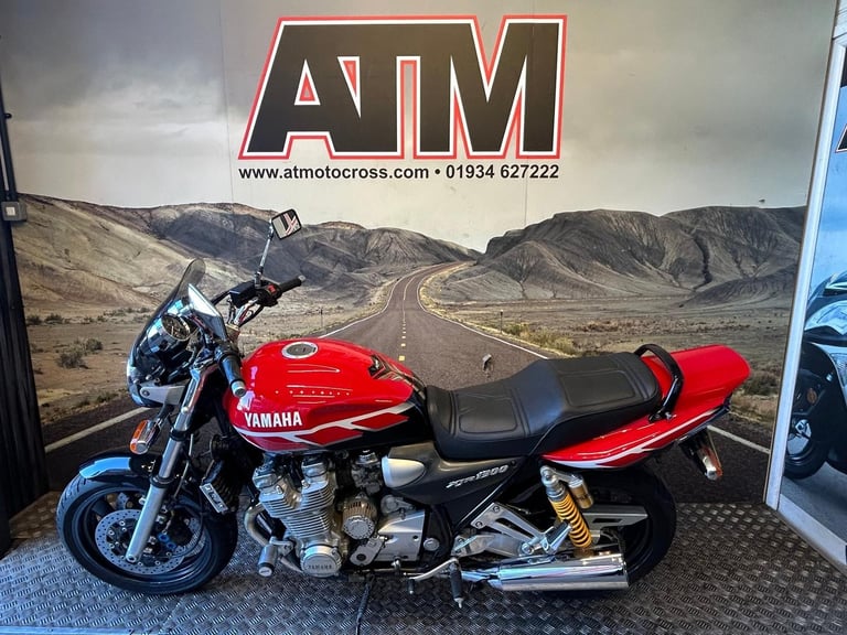 YAMAHA XJR1300SP 2001 MOTORCYCLE, 22K MILES, 3 OWNERS FROM NEW, (ATMOTORCYCLES)