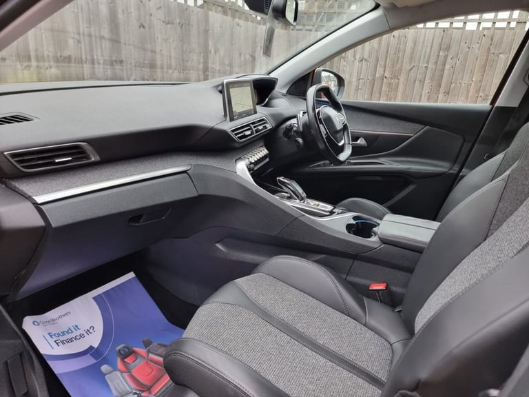 2017 Peugeot 3008 1.2 PureTech Allure SUV 5dr Petrol EAT Euro 6 (s/s) (130 ps) HATCHBACK Petrol A...