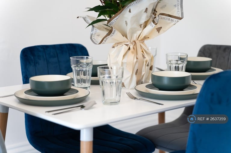 2 bedroom house in Waverley Road, Southsea, PO5 (2 bed) (#2637359)