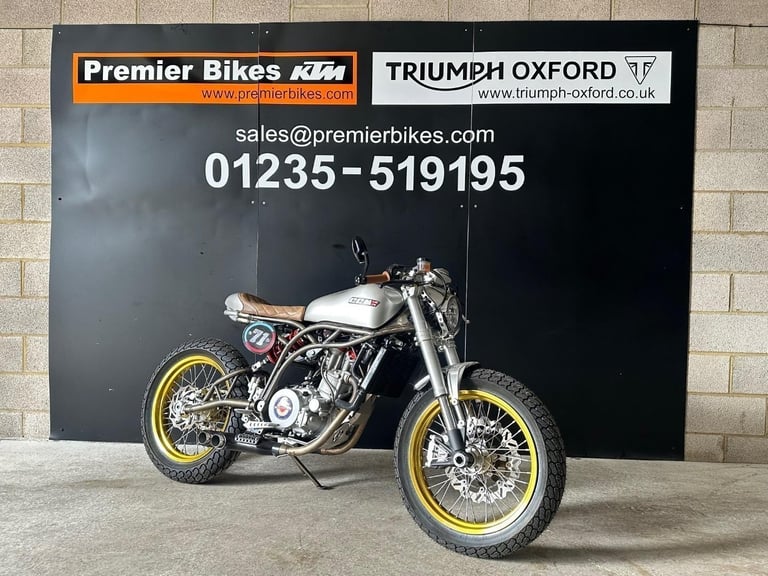 STUNNING LOW MILEAGE 2019/69 CCM SPITFIRE MOTORCYCLE 