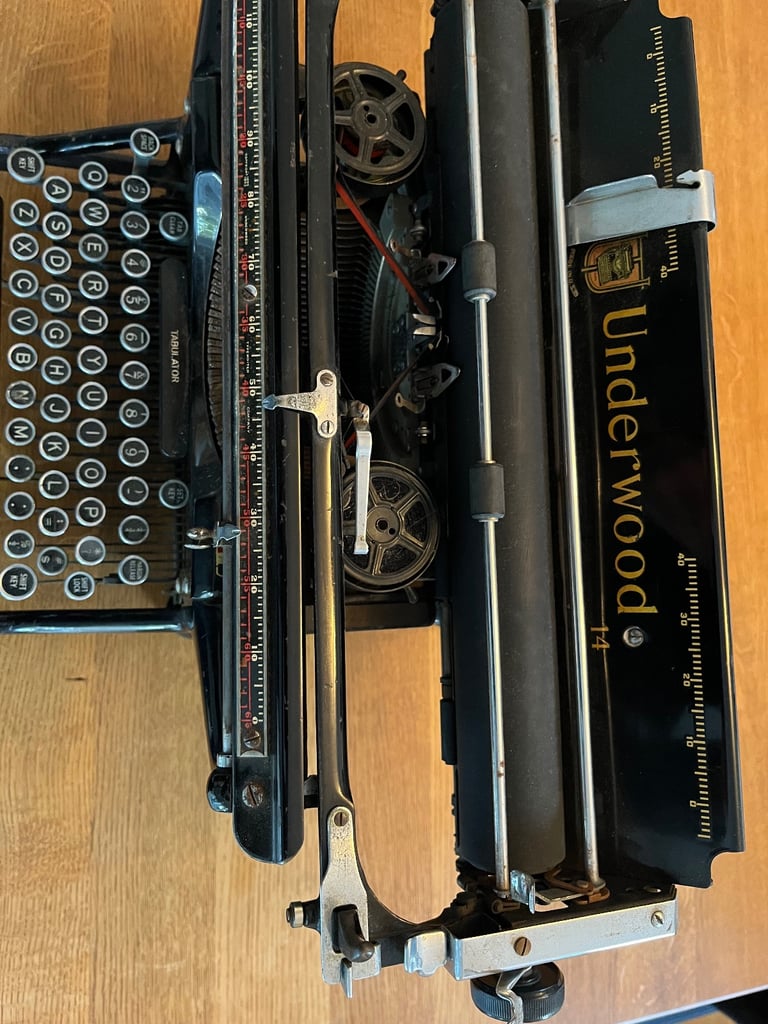 1934 underwood no 6-14 typewriter 